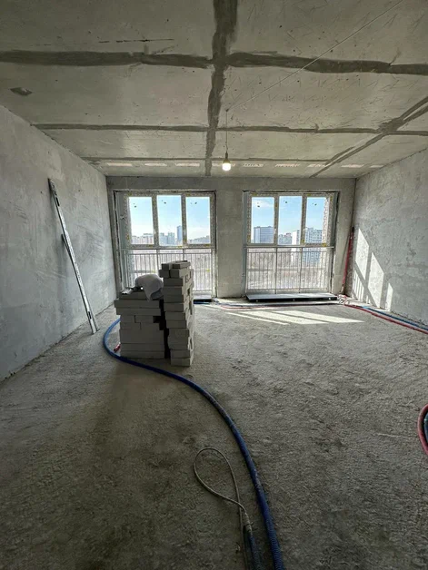 Так выглядела будущая кухня-гостиная ДО ремонта. Проект Domeo