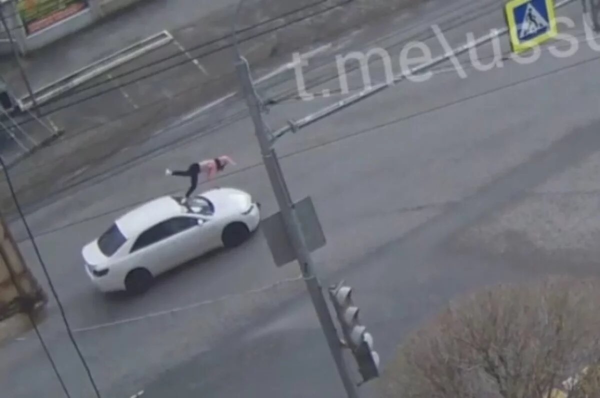    В Уссурийске пьяный водитель дважды наехал на 17-летнюю девушку