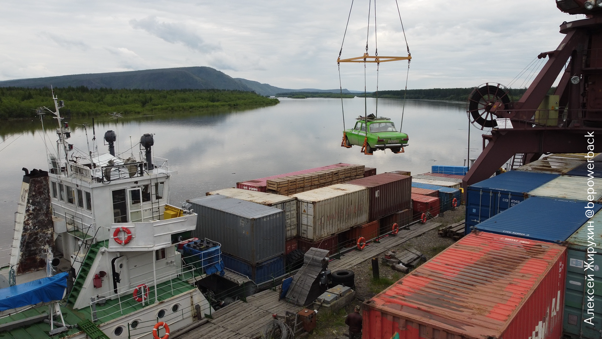 Наш Москвич умеет летать!