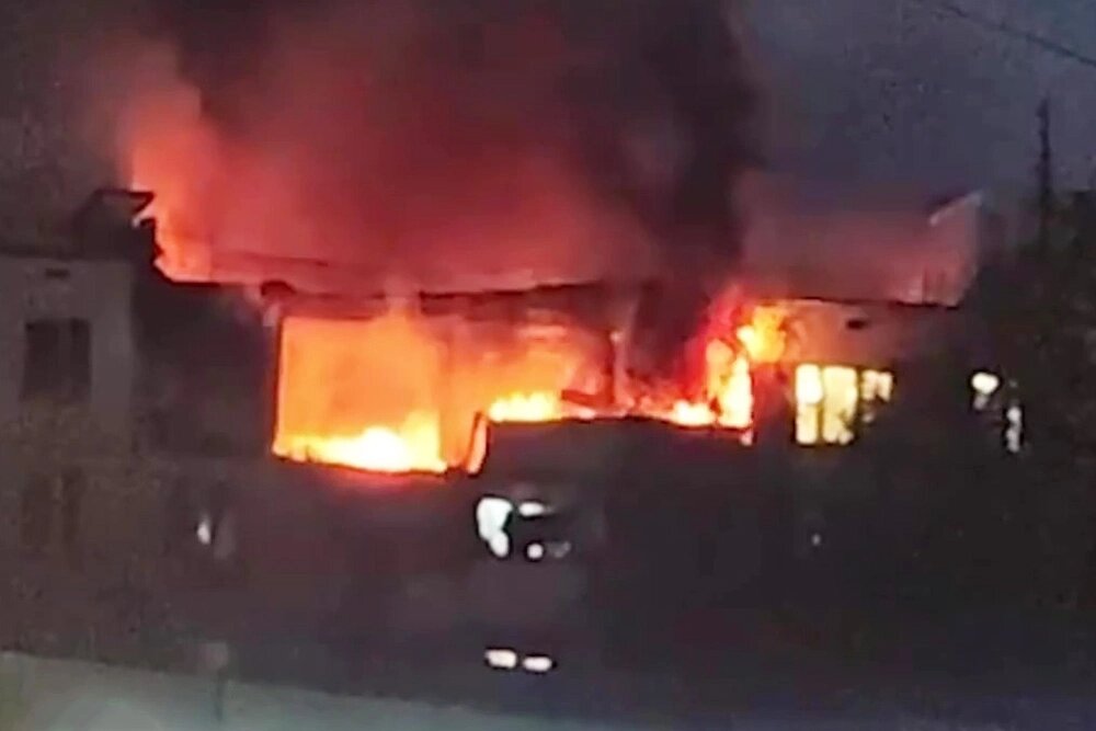    Пожар на адресу улице Генерала Тюленева, д.39. Фото: соцсети