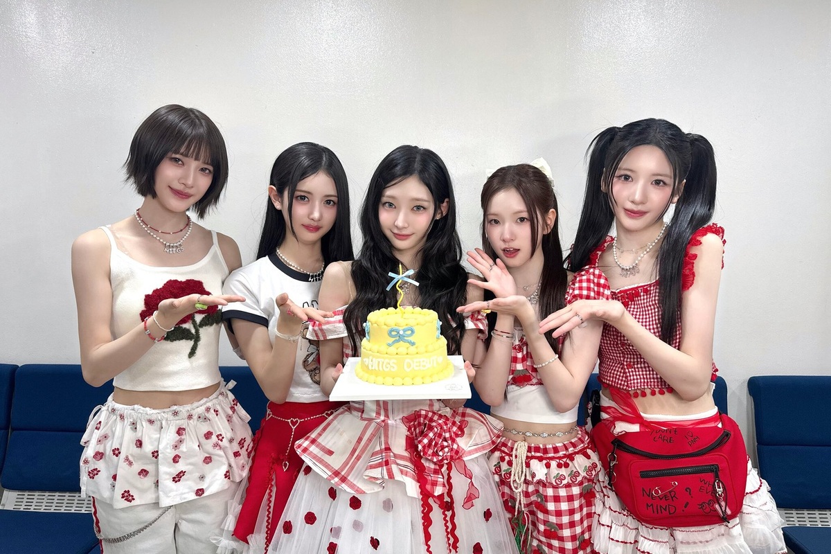     Новую группу HITGS подозревают в мошенничестве из-за успешных продаж дебютного альбома