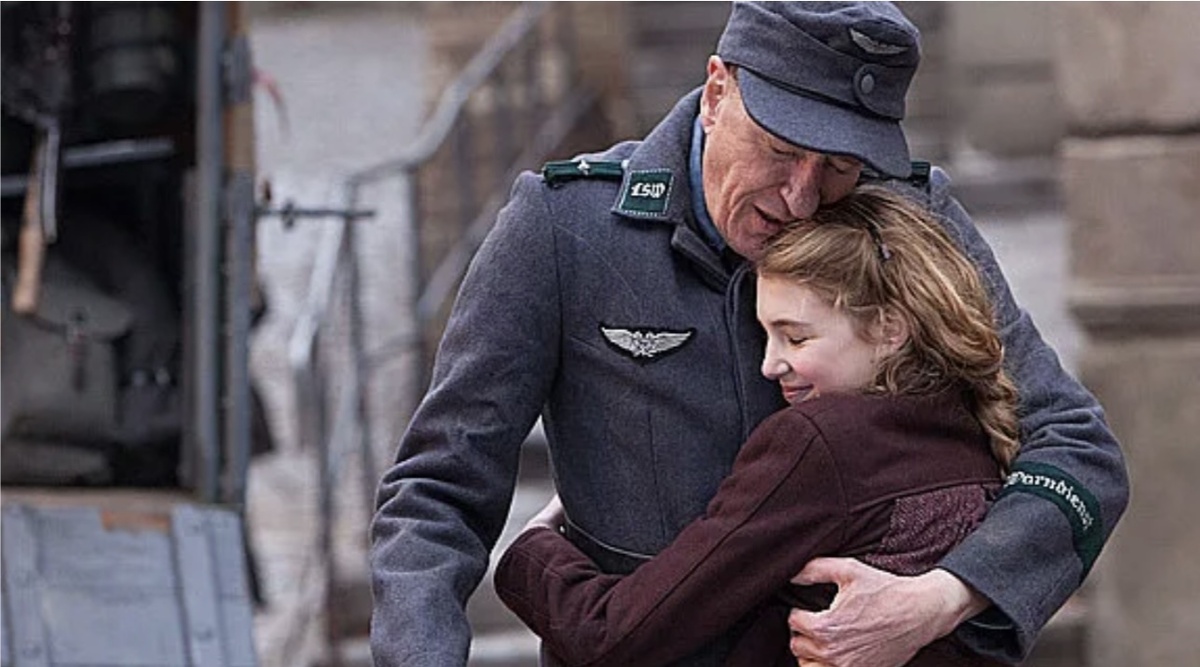 Кадр из фильма «Воровка книг»