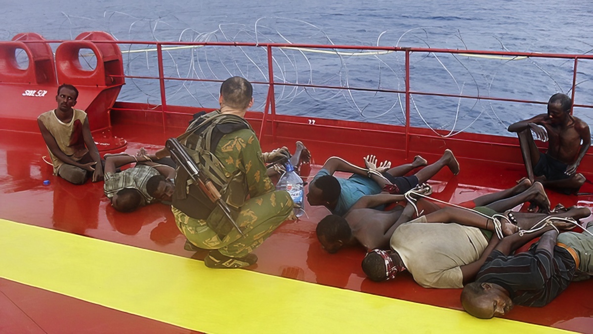 Захваченные в плен пираты