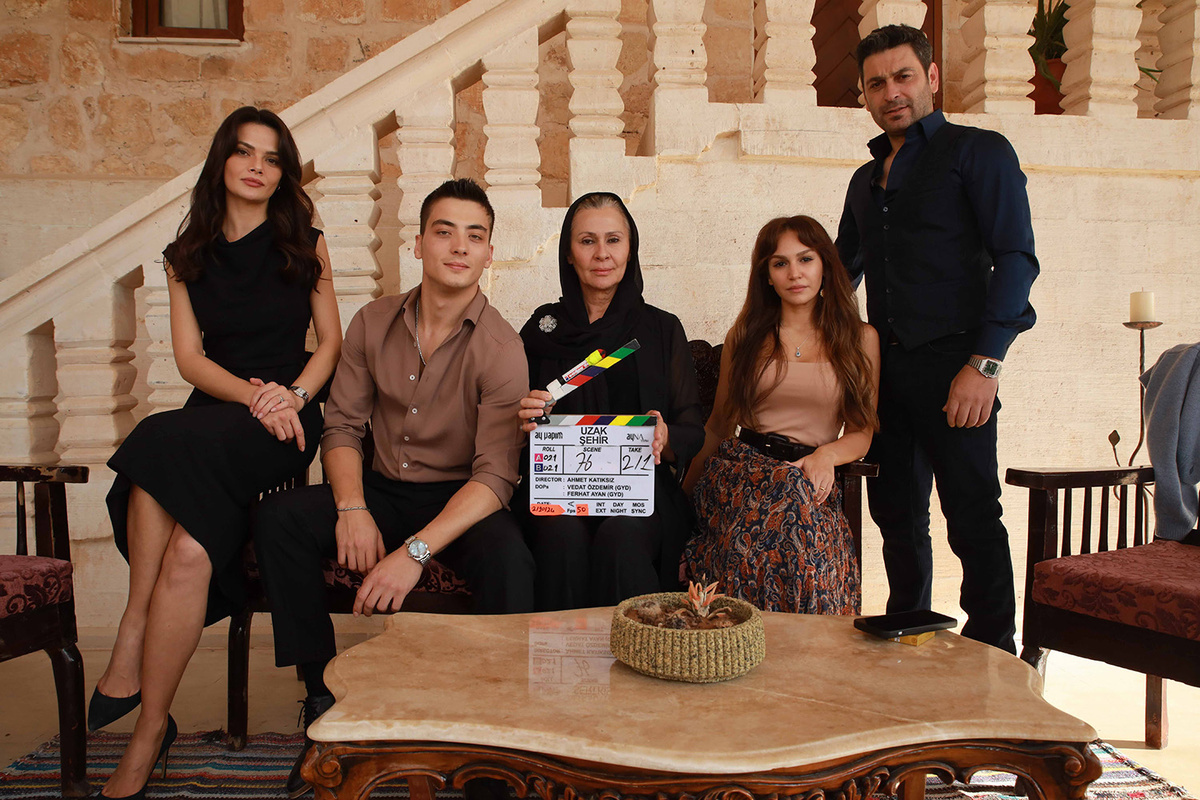 Кадр со съёмок сериала "Далёкий город". Картинка из Интернета.