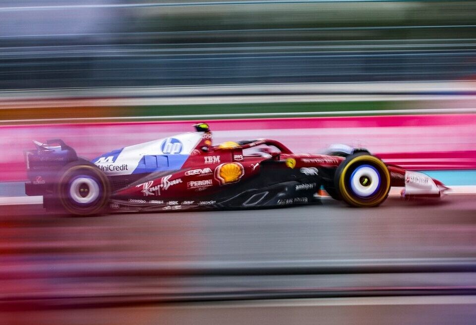    Том Коронель: Надоело слушать жалобы Хэмилтона, оставался бы в Mercedes!Ferrari