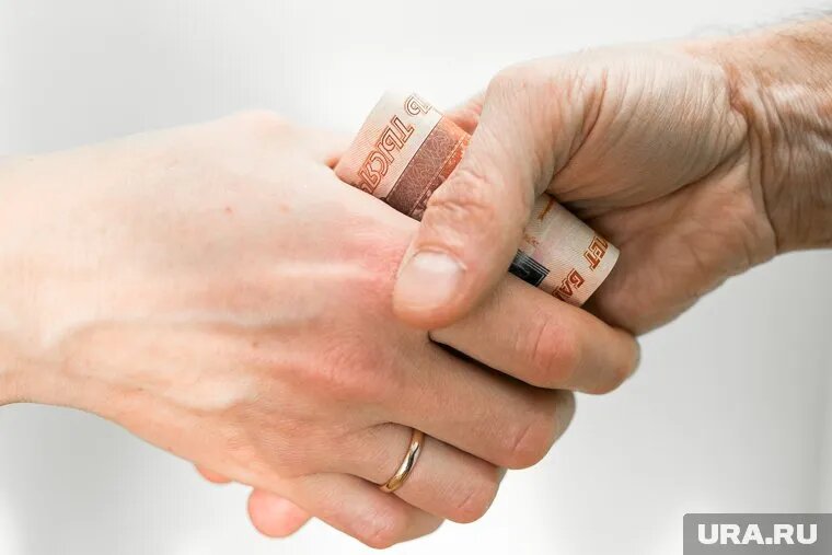 Мелкие взятки остаются наиболее распространенным видом коррупционных преступлений в стране. Фото: Денис Моргунов © URA.RU