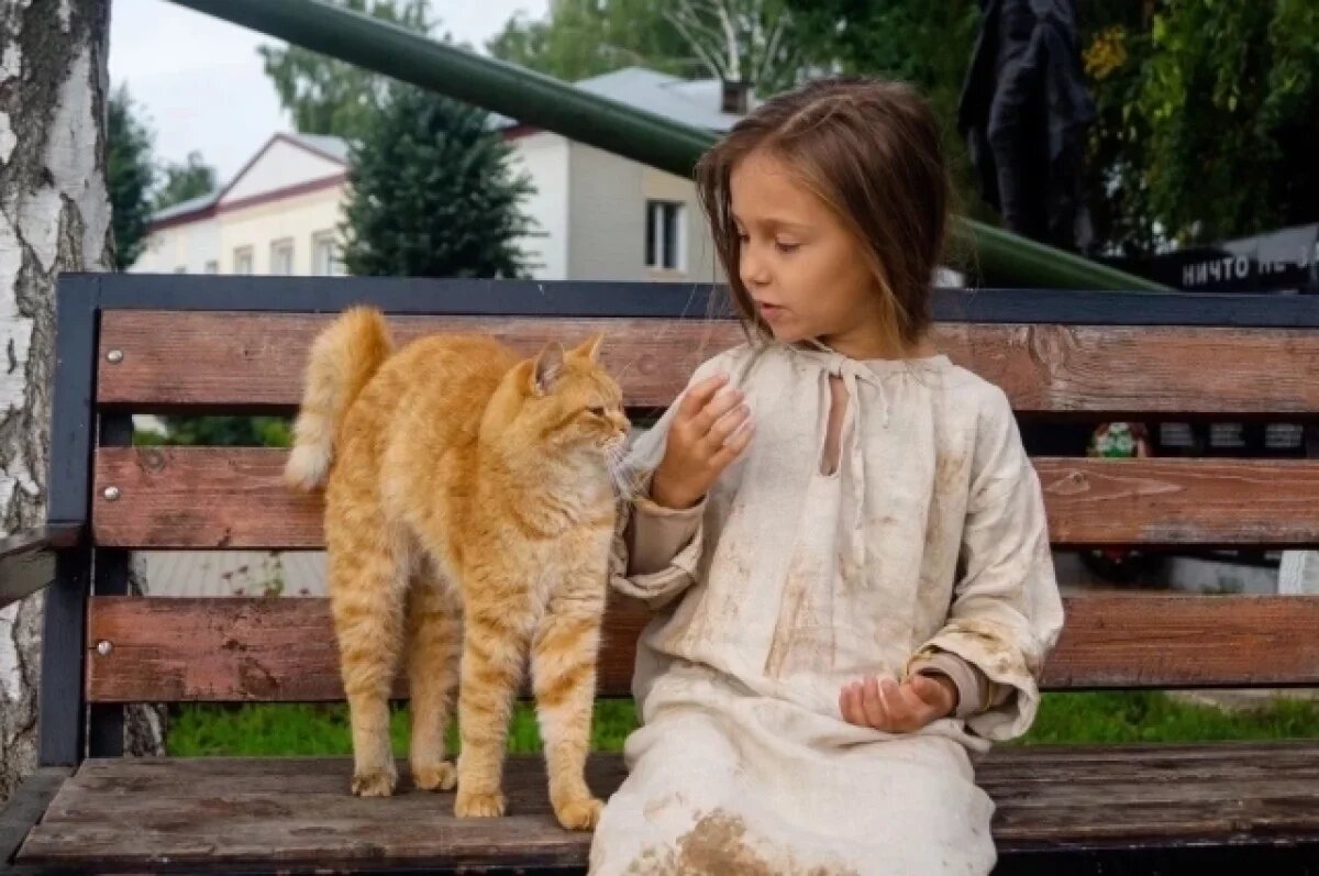    В основу короткометражки легла история военного детства Галины Коневой – одной из участниц знаменитого коллектива «Бабушки из Бураново»