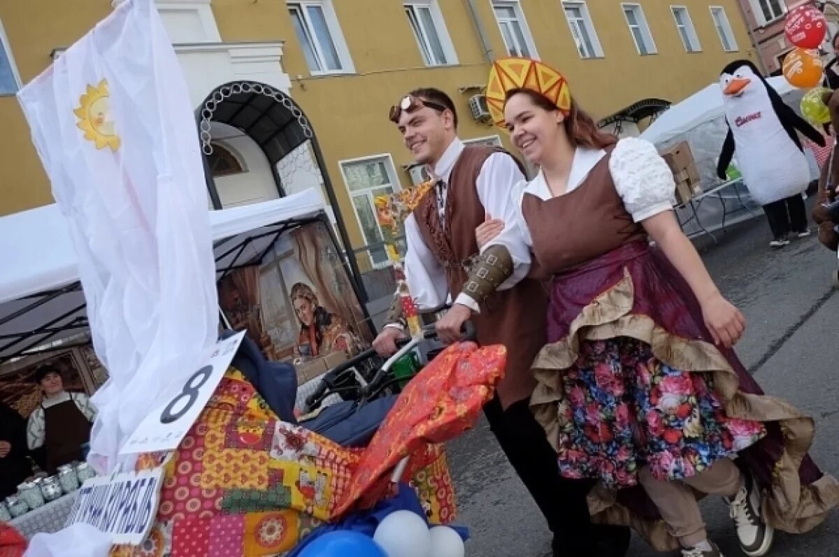    Семьи с фантазией подошли к созданию образов.