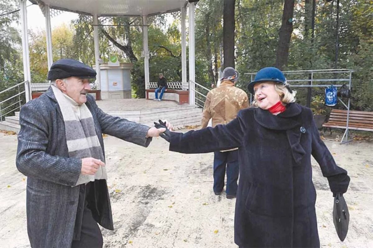    Пожилым тулякам рассказали, как поддерживать активность на праздниках