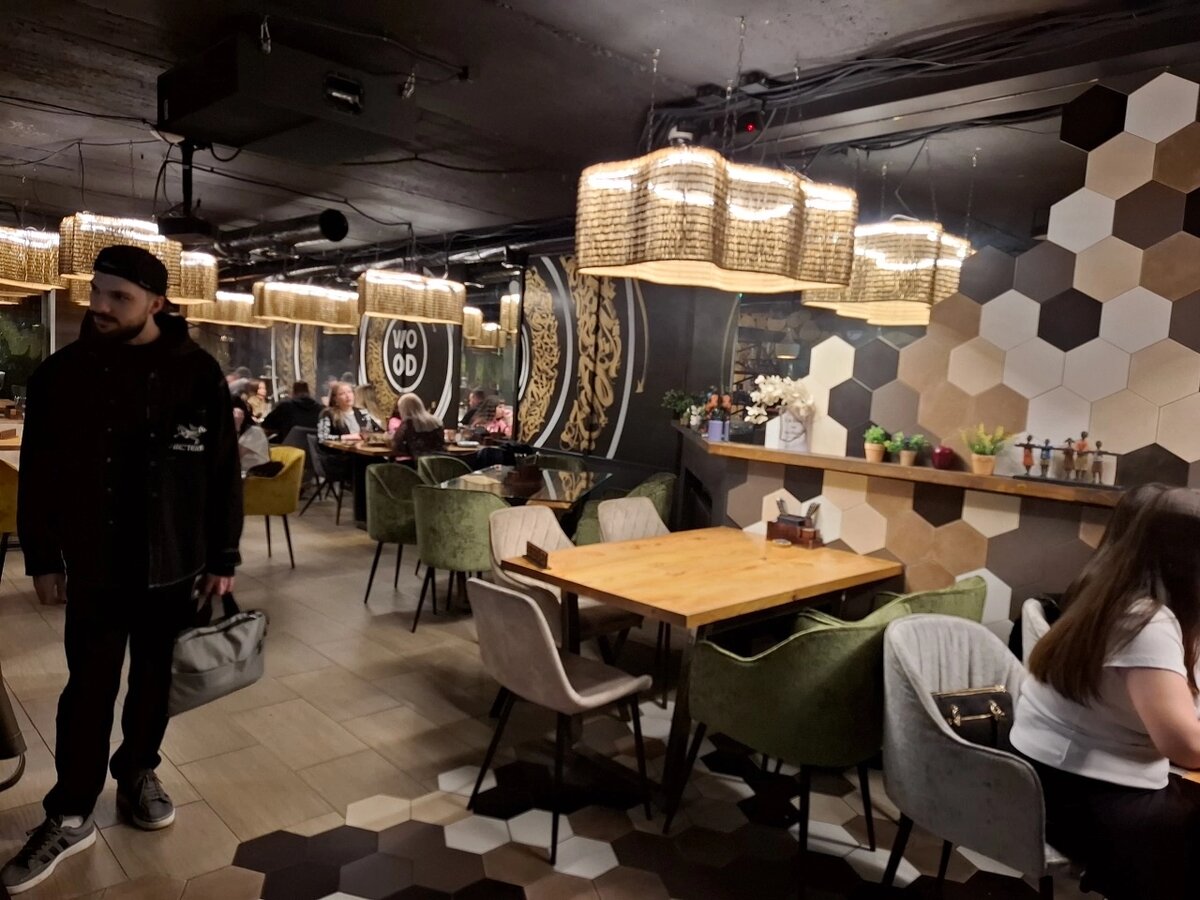 Основной зал