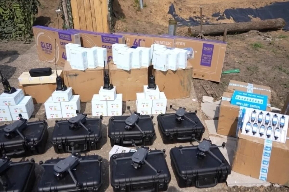    Губернатор Камчатки передал морским пехотинцам новую партию оборудования