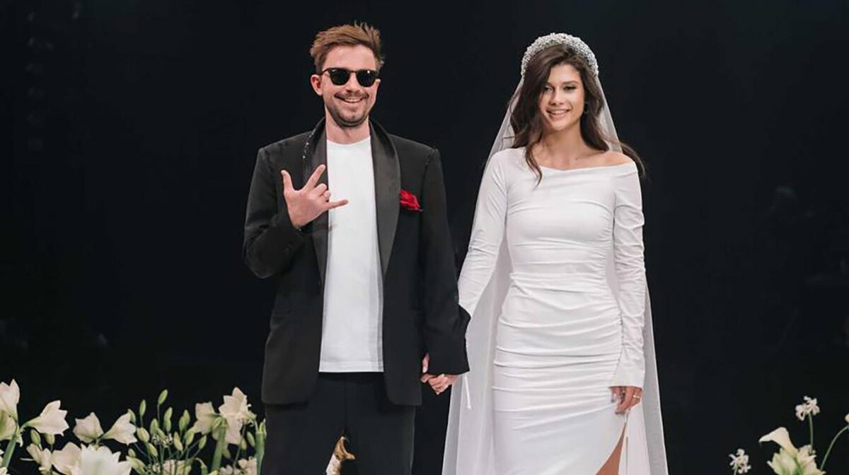 Александр Петров с женой