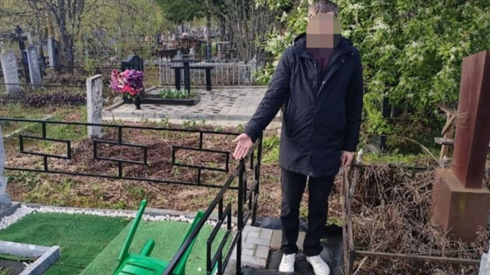В Чебоксарах полиция задержала рецидивиста, подозреваемого в краже ограды с могилы.📷Фото: Пресс-служба УМВД России по городу Чебоксары