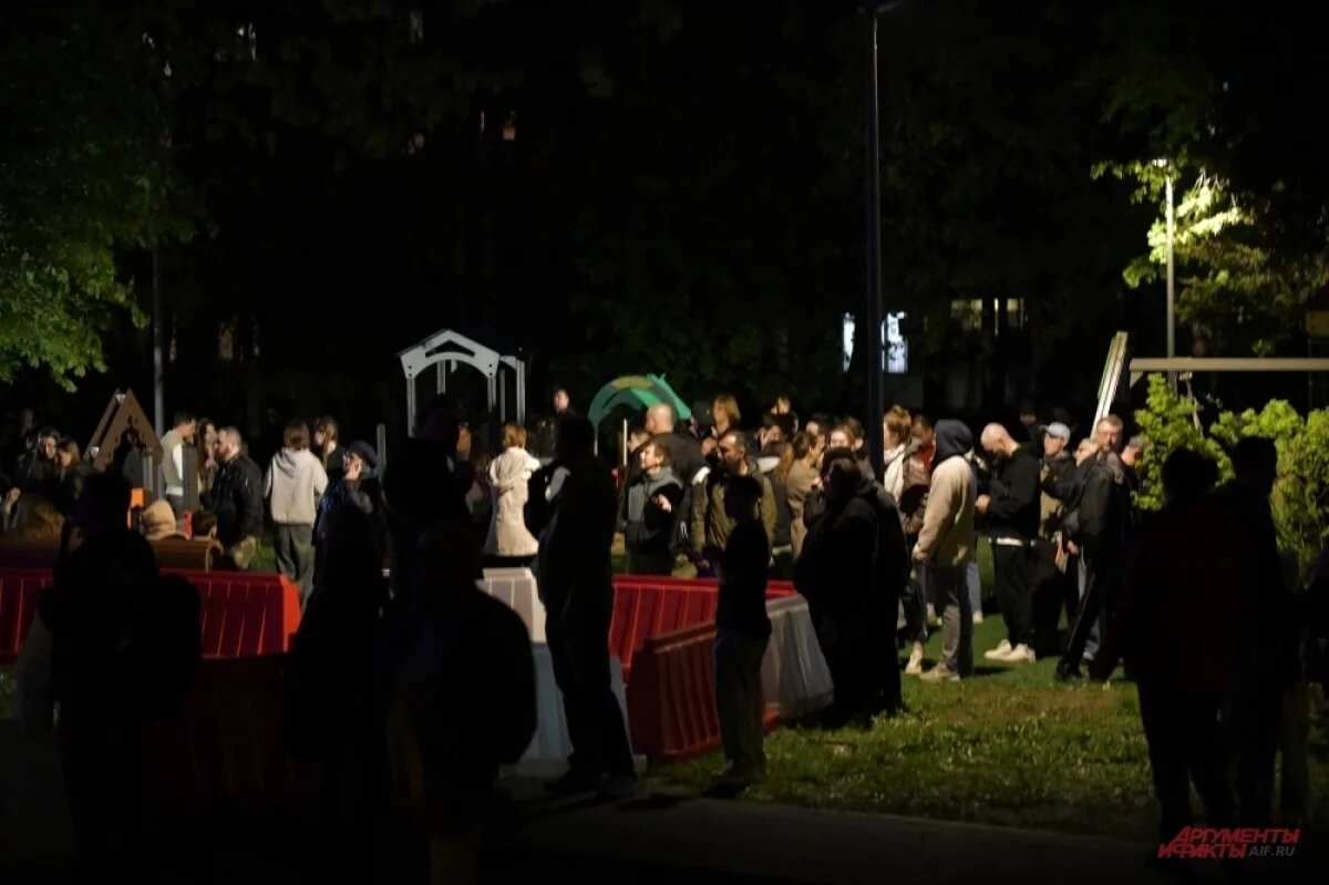    Эвакуированным из дома при пожаре в Москве разрешили зайти в квартиры