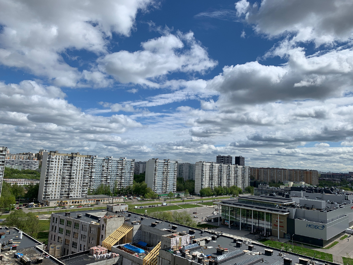Москва вид на небо утром  05.05.2025