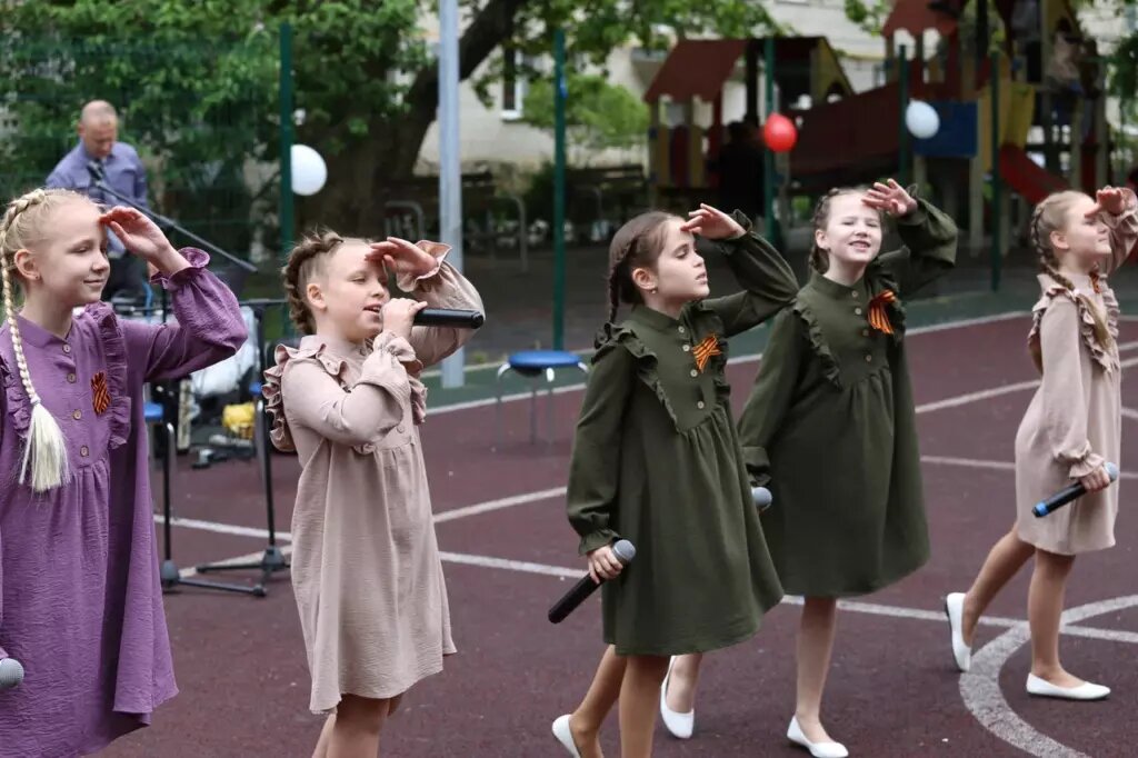 Листайте вправо, чтобы увидеть больше изображений