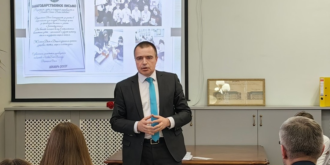 В Вологодской области запущен многомесячный образовательный дискурс о роли школы и учителя в годы защиты Отечества