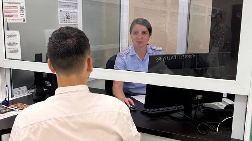 В Чувашии уроженцу Украины прекратили гражданство за угрозу безопасности стране.📷Фото: пресс-служба МВД по Чувашской республике