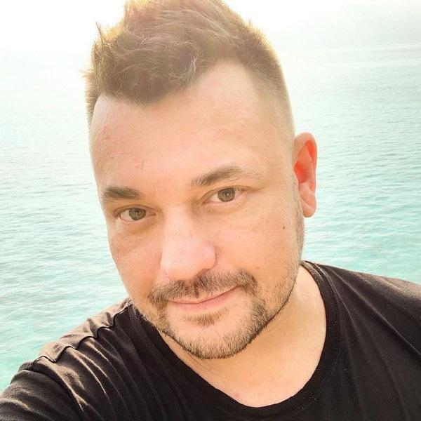     Арбитражный суд рассматривает иск Сергея Жукова к издательству «Джем»