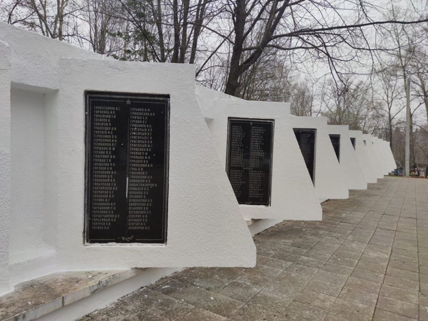    В Кирове завершили ремонт мемориалов к 80-летию Победы