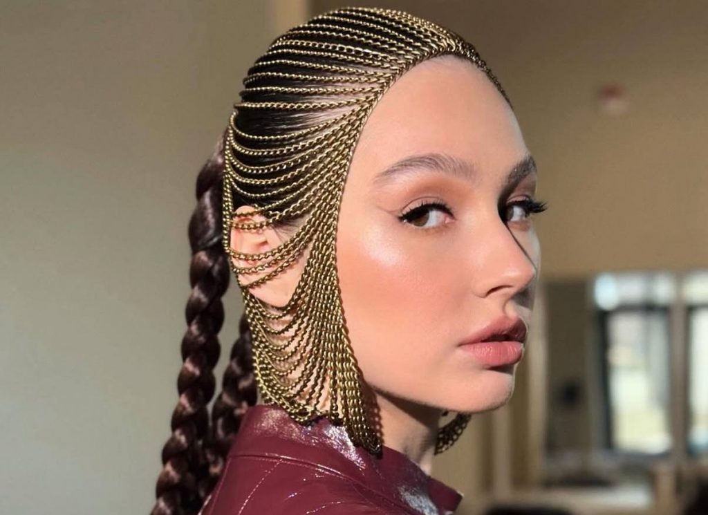 Листайте вправо, чтобы увидеть больше изображений