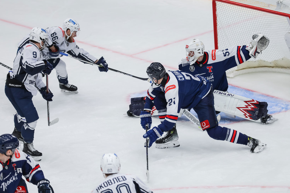 Иллюстративное фото со встречи с сайта Динамо СПб 