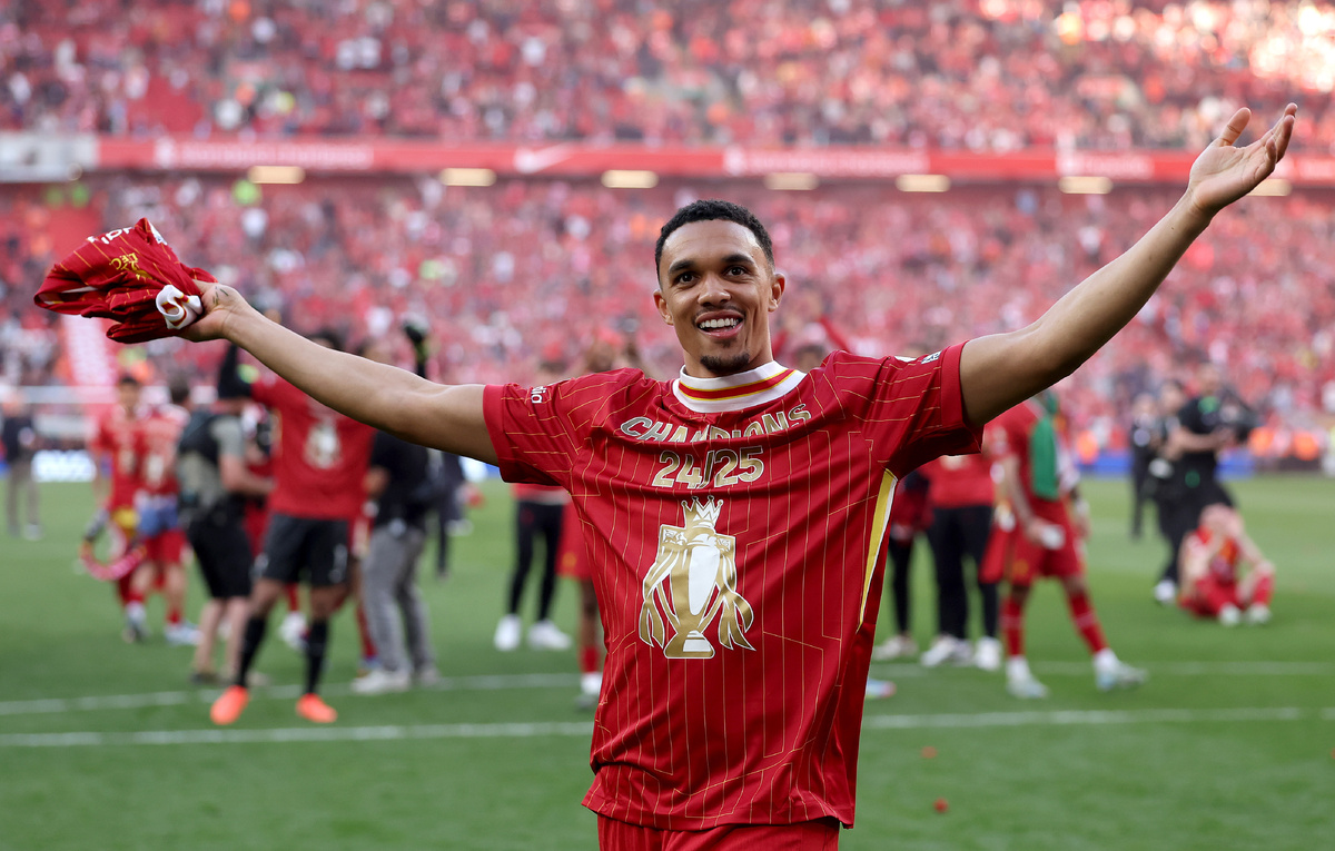    Трент Александер-Арнольд  Carl Recine/Getty Images