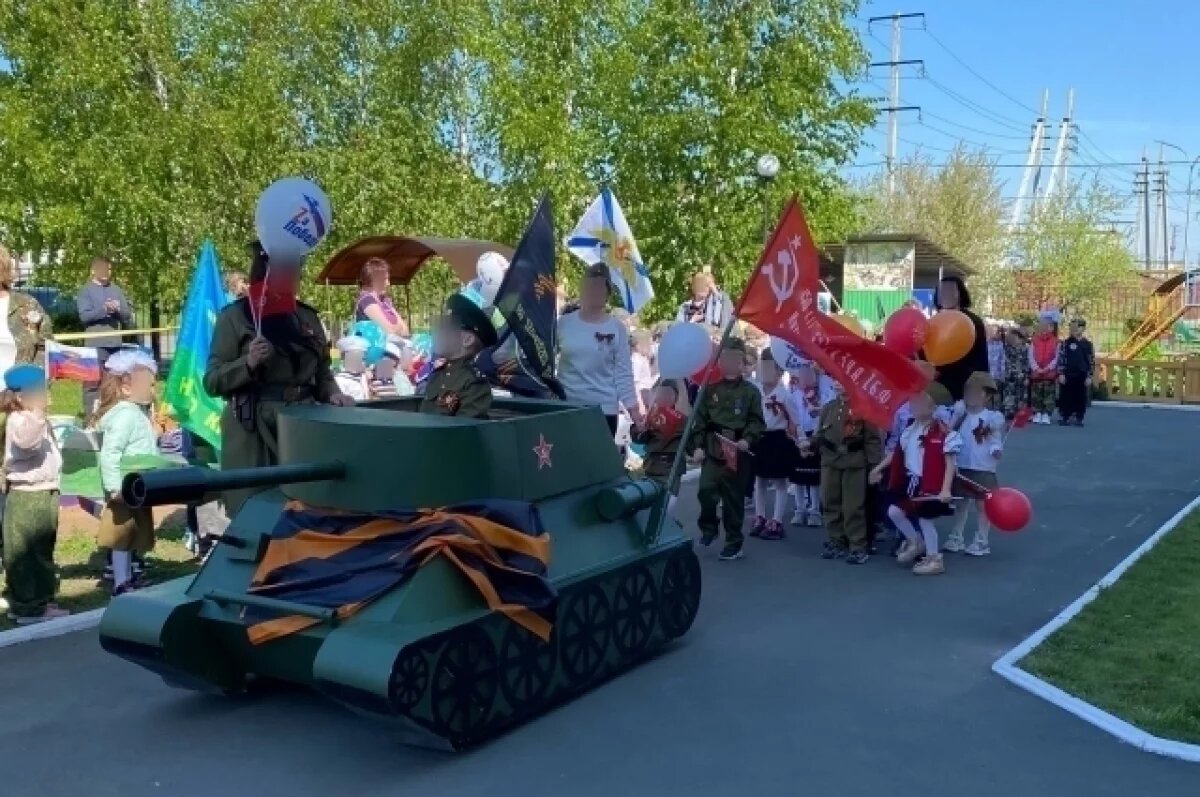    К 80-летию Великой Победы в селе Подстепки прошел необычный парад