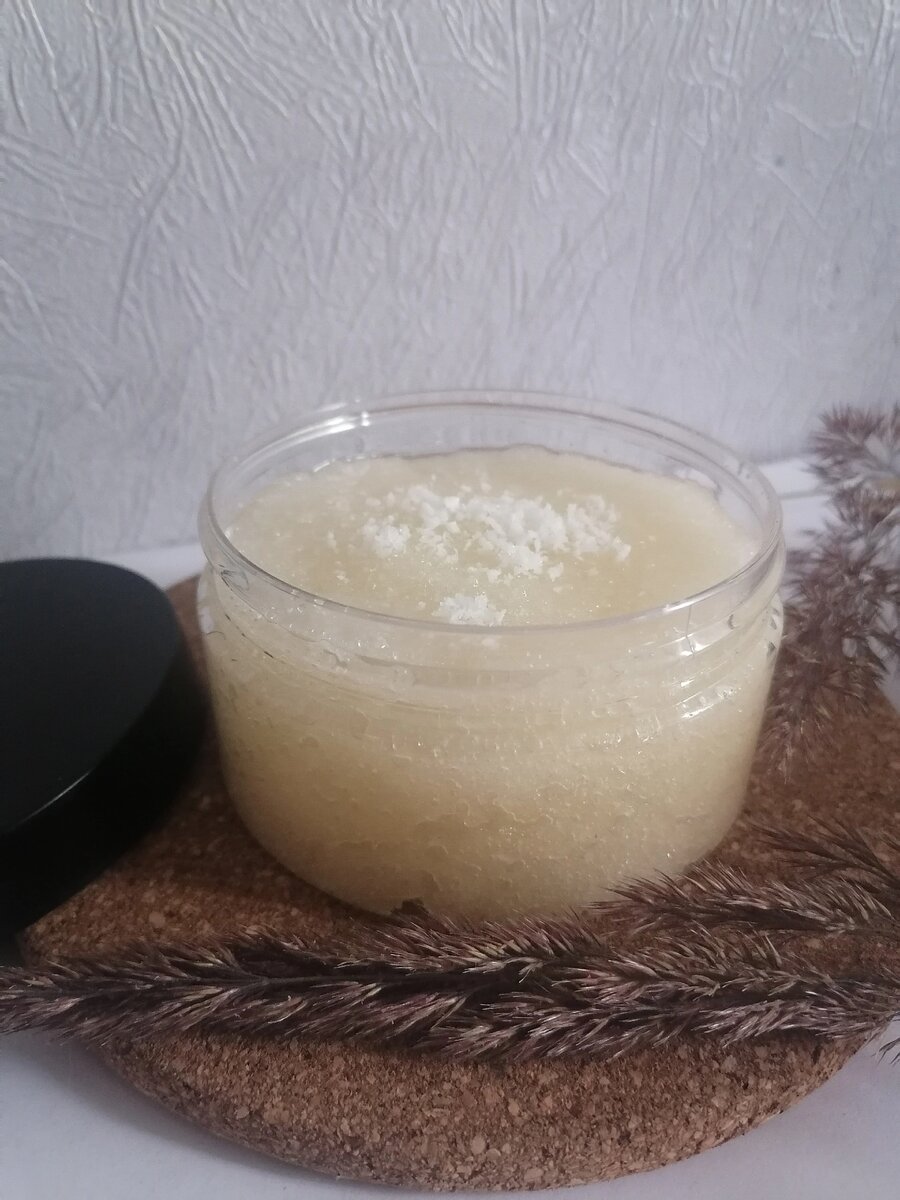 Этот скраб себе я делаю уже больше семи лет. 