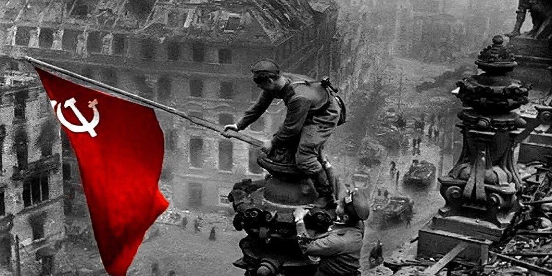 К 80-летию Великой Победы: красный флаг над Берлином