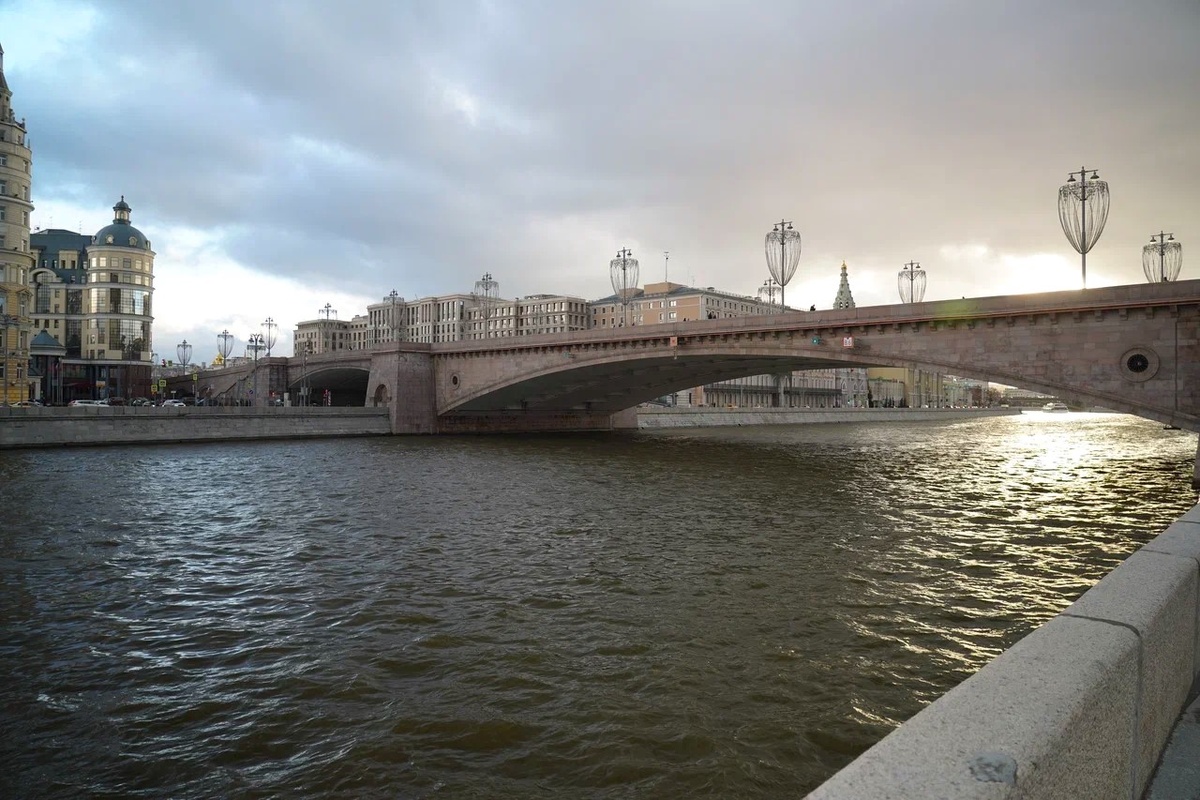 г. Москва. Большой Москворецкий мост.