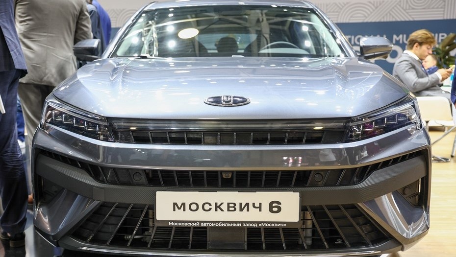    "Москвич 6" на выставке в рамках VI делового Международнго муниципального форума стран БРИКС в ЦВК "Экспоцентр". Автор фото: ТАСС