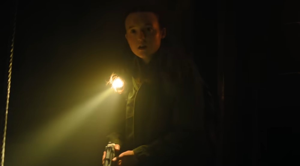     Кадр из 2 сезона сериала «Одни из нас» (2025)