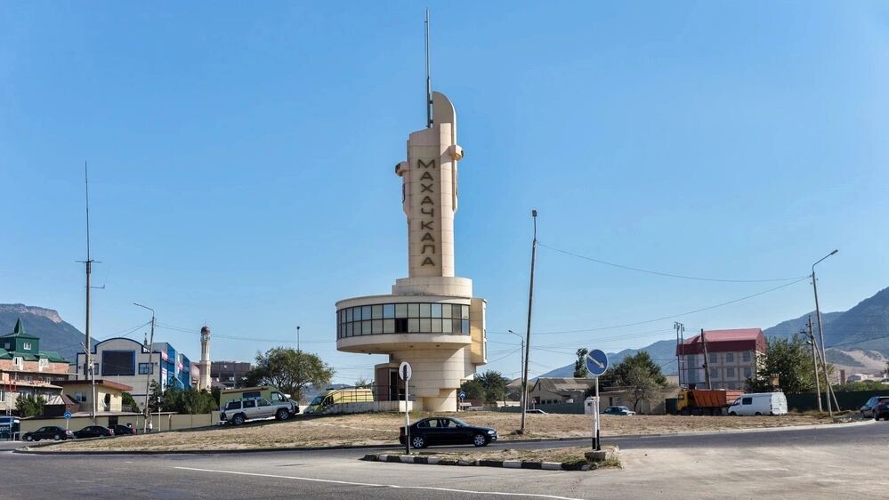    Пост ДПС в Махачкале. Фото: ArtEvent ET/Shutterstock/Fotodom