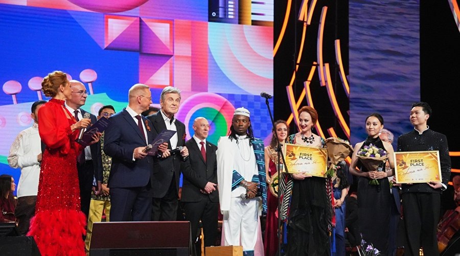 Награждение победителей VII Международного музыкального конкурса-фестиваля «Дорога на Ялту» // Фото: Артем Лунев