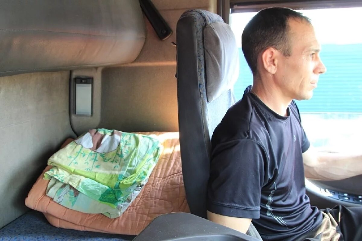    Югра вошла в топ-20 регионов с самым большим количеством вахтовой работы