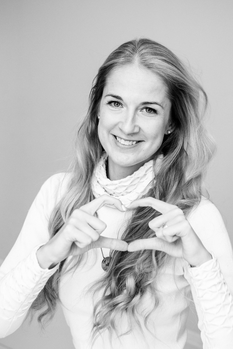 Кира Жужман - психолог онлайн-центра 