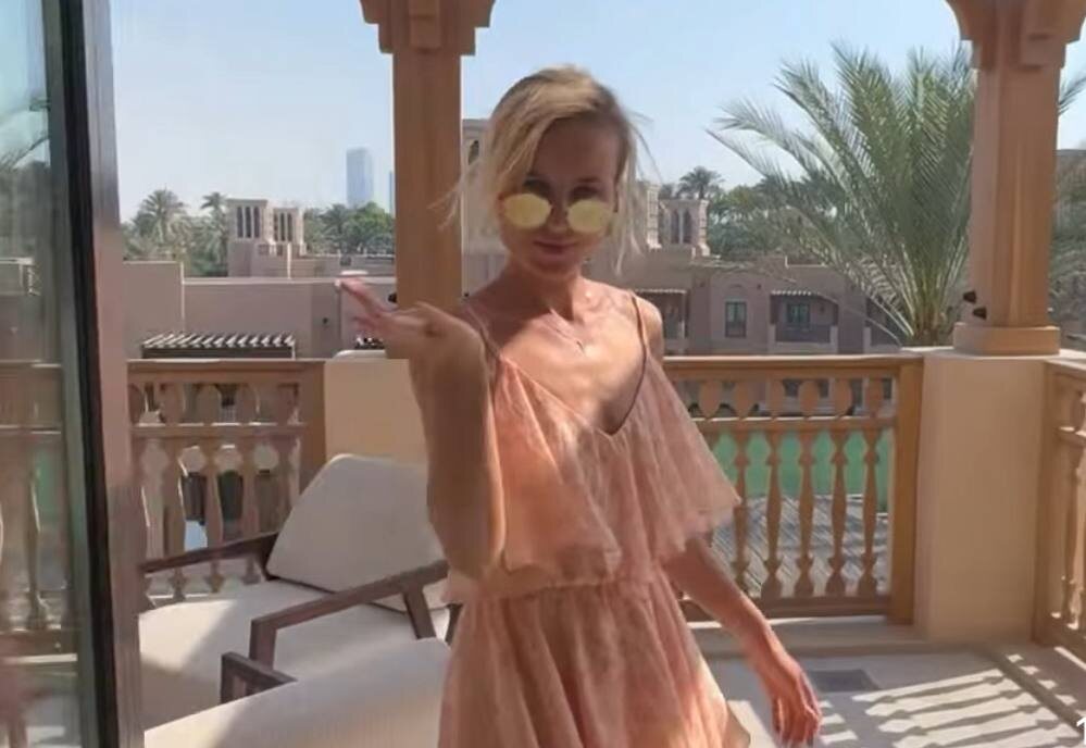 Полина Гагарина показывает шикарную виллу в Дубае. Фото: соцсети @gagara1987