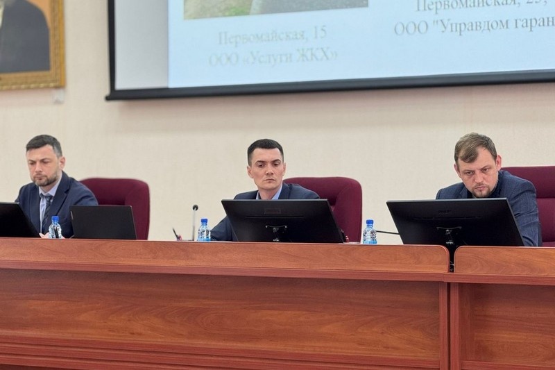    Об этом говорили сегодня на совещании под председательством мэра Романа Маслова. С работниками УК и ТСЖ пообщался Илья Петров