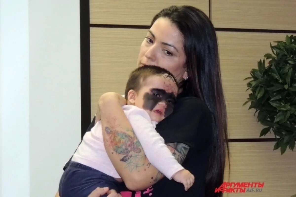    Мама Луны Феннер рассказала о состоянии дочери после приезда в Россию