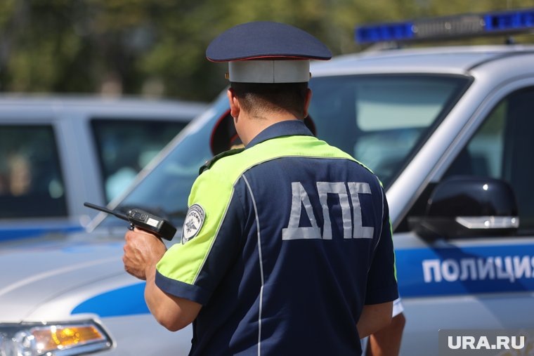 Патрульную машину, на которой скрылись преступники в Махачкале, нашли брошенной. Фото: Екатерина Сычкова © URA.RU