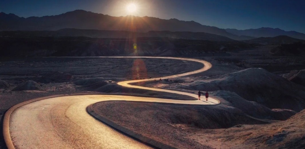 Не стоит отказываться  от мечты только лишь из-за потраченного времени. Время пройдет,так, или иначе.