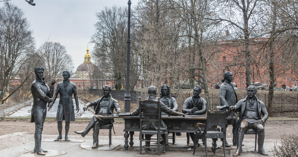 Памятники профессиям в Петербурге