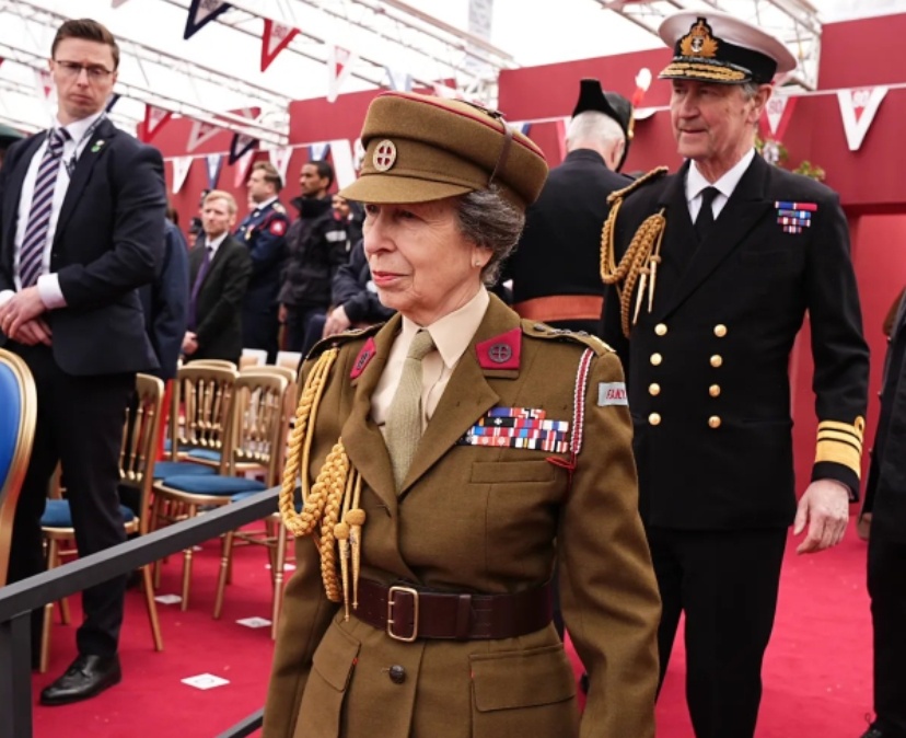 Анна и сэр Тимоти Лоуренс