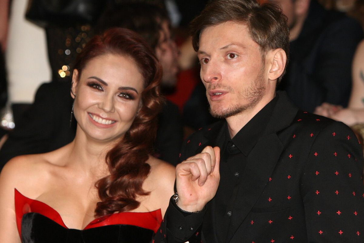 По данным журнала Forbes, в 2010 году Павел Воля заработал 1,8 миллиона долларов и впервые вошел в топ-50 самых высокооплачиваемых звезд в РФ. 