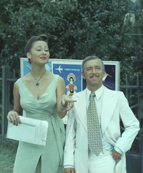 Луиза Мосендз и Борислав Брондуков на съемках фильма "Спортлото-82"