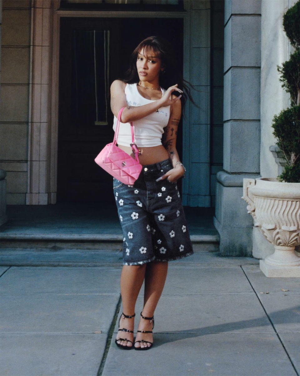    Doja Cat стала лицом летней кампании Marc Jacobs (фото 2)