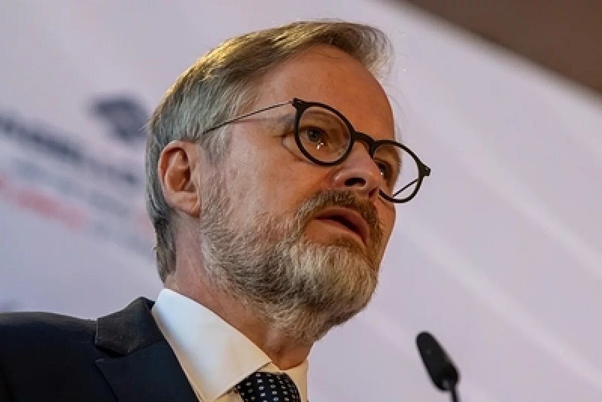    Фиала: Чехия направила Киеву полмиллиона единиц крупнокалиберных снарядов