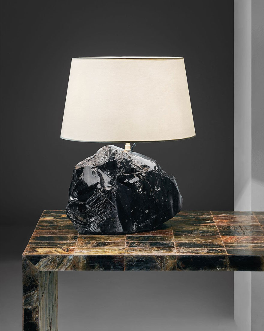 Обсидиановая лампа