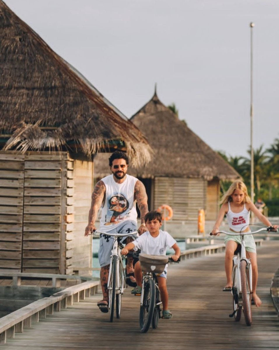 Тимати с детьми